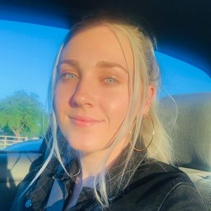 Meet your Posher, Kelsey